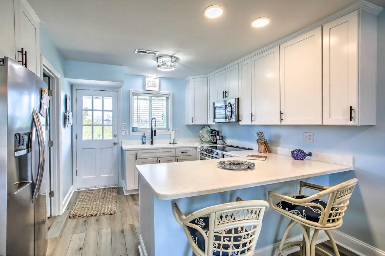 Coastal Oasis With Decks Walk To Holden Beach! Luaran gambar