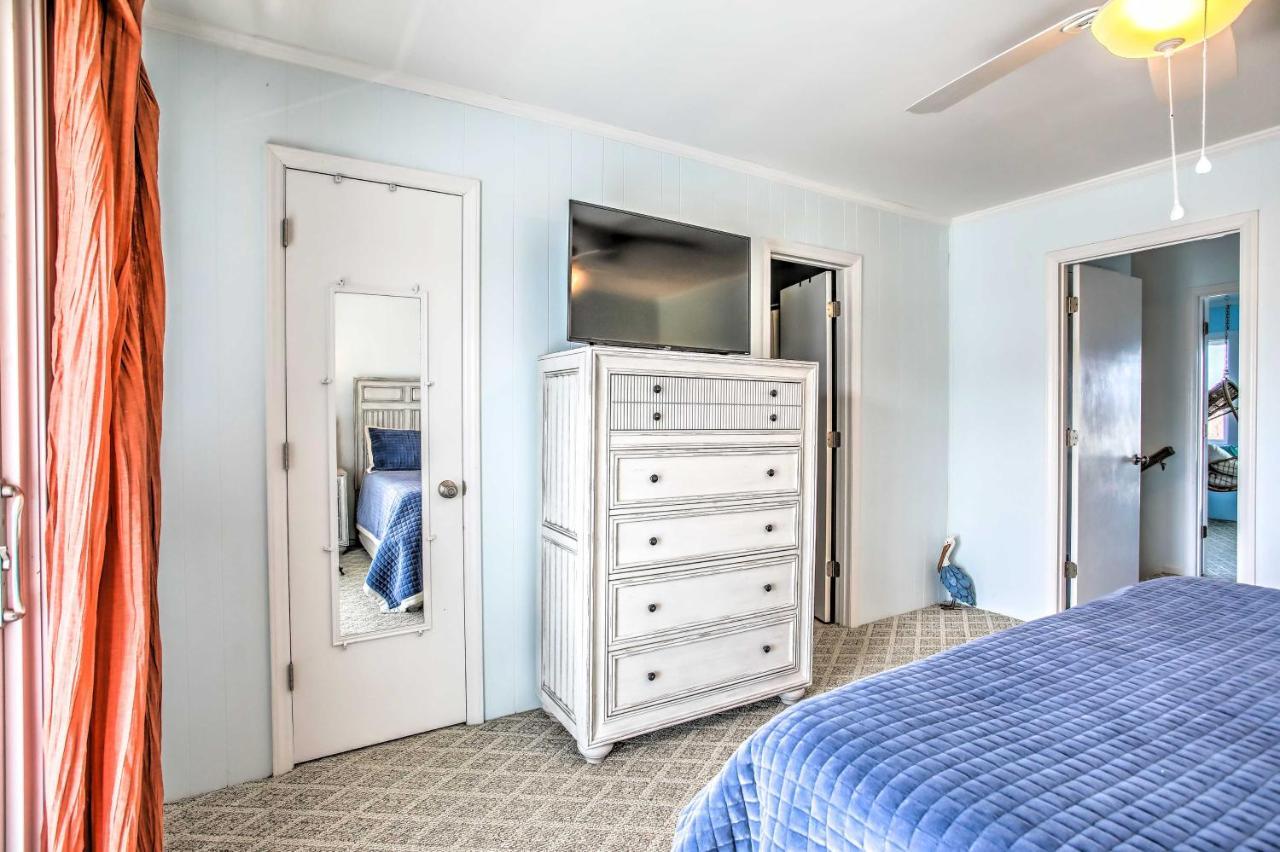 Coastal Oasis With Decks Walk To Holden Beach! Luaran gambar